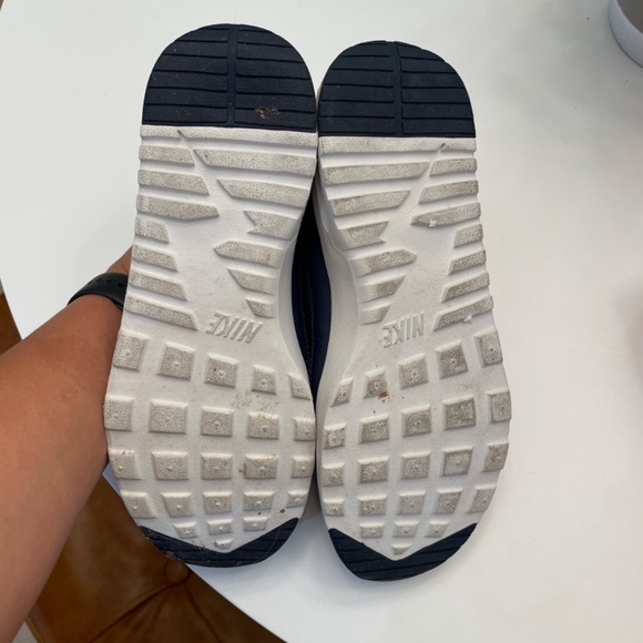 Nike Air Max Thea Joli - Picture 3 of 4